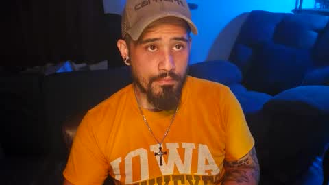 Snapshot of brownboyt chatting on May 7, 1:11 am brownboyt online show from May 7, 1:11 am