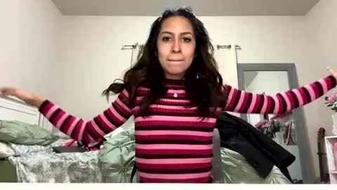 Snapshot of brownbunny212 chatting on January 22, 4:34 am brownbunny212 online show from January 22, 4:34 am