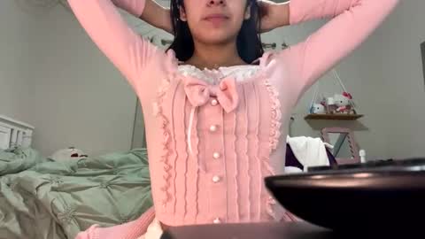 Snapshot of brownbunny212 chatting on February 5, 4:59 am brownbunny212 online show from February 5, 4:59 am