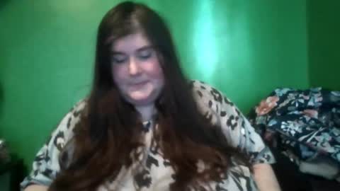 Snapshot of browneyedbeauty6969 chatting on November 15, 6:48 pm Beauty online show from November 15, 6:48 pm