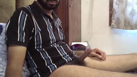 Snapshot of brownie_cake chatting on April 27, 6:00 am brownie_cake online show from April 27, 6:00 am