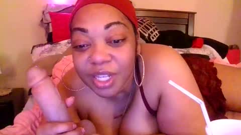 brownroundrenee online show from March 1, 10:55 am