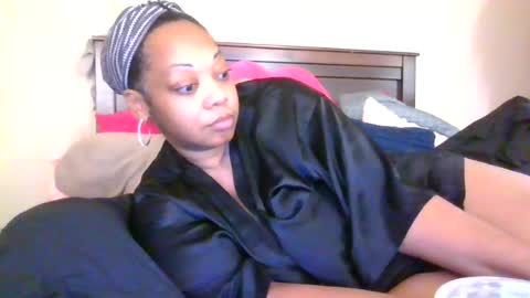 brownroundrenee online show from June 13, 10:35 am