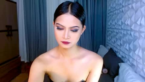 Snapshot of brownsausageroberta chatting on February 2, 5:53 am Roberta GODDESS OF PLEASURE AND SEXUALDESIRE online show from February 2, 5:53 am