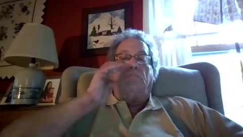 Snapshot of brubar chatting on October 5, 9:34 pm brubar online show from October 5, 9:34 pm