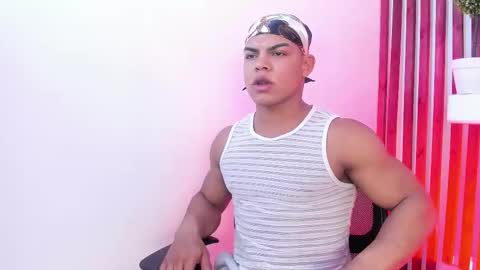 bruce_stroud online show from September 27, 11:04 am