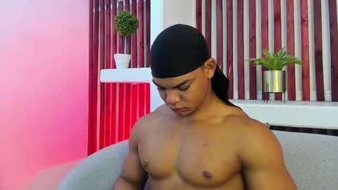 bruce_stroud online show from October 1, 11:16 am