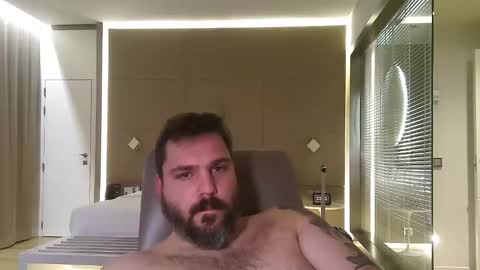 Bruce Wayne online show from February 14, 8:48 pm