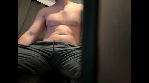 brucelogan80 online show from September 25, 11:41 pm