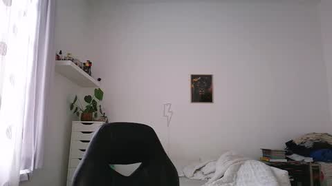 Bruce online show from October 1, 4:02 pm