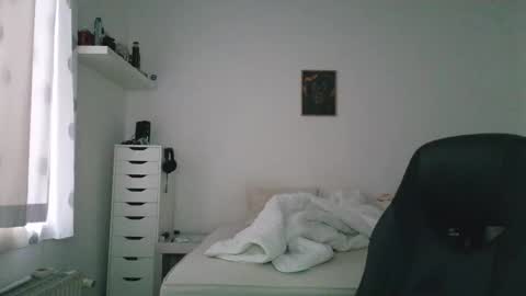 Snapshot of brucemf chatting on February 14, 8:00 am Bruce online show from February 14, 8:00 am