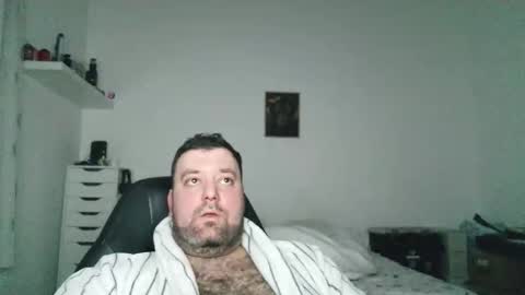 Snapshot of brucemf chatting on February 20, 6:08 pm Bruce online show from February 20, 6:08 pm