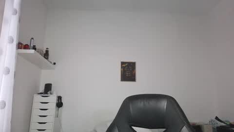 Snapshot of brucemf chatting on February 21, 7:31 am Bruce online show from February 21, 7:31 am