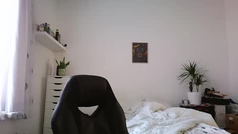 Snapshot of brucemf chatting on March 15, 12:00 pm Bruce online show from March 15, 12:00 pm