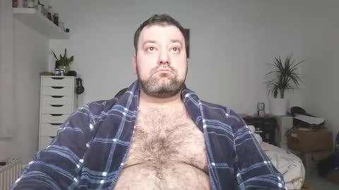 Snapshot of brucemf chatting on April 24, 8:33 pm Bruce online show from April 24, 8:33 pm