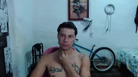 brucewayne1_ online show from October 8, 6:27 pm