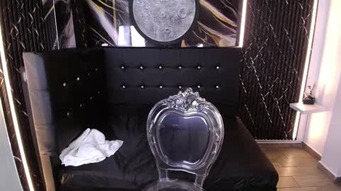 Snapshot of bruja_scarlata chatting on October 6, 10:12 am Bruja SCarlata online show from October 6, 10:12 am