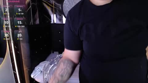 Snapshot of bruja_scarlata chatting on October 21, 10:16 am Bruja SCarlata online show from October 21, 10:16 am