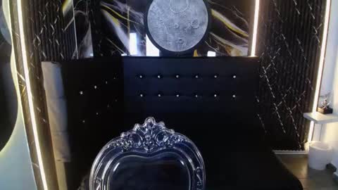 Snapshot of bruja_scarlata chatting on November 4, 10:03 am Bruja SCarlata online show from November 4, 10:03 am