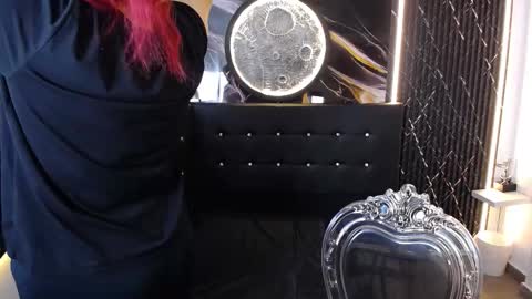 Snapshot of bruja_scarlata chatting on November 7, 9:53 am Bruja SCarlata online show from November 7, 9:53 am
