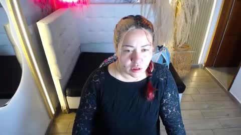 Snapshot of bruja_scarlata chatting on November 22, 11:09 am Bruja SCarlata online show from November 22, 11:09 am