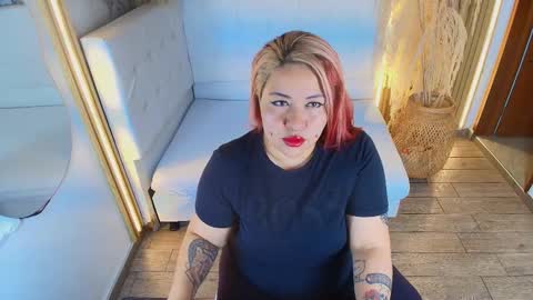 Snapshot of bruja_scarlata chatting on November 26, 11:00 am Bruja SCarlata online show from November 26, 11:00 am