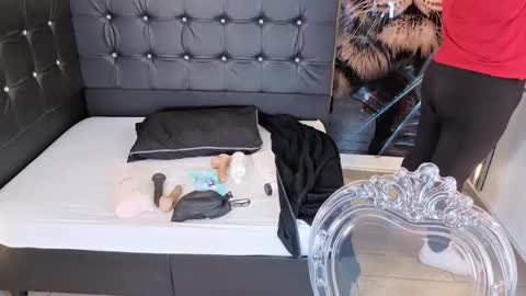 Bruja SCarlata online show from February 21, 12:33 am