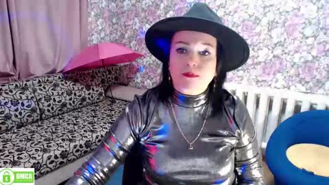 Snapshot of brunette7786 chatting on January 12, 8:57 pm Julia online show from January 12, 8:57 pm