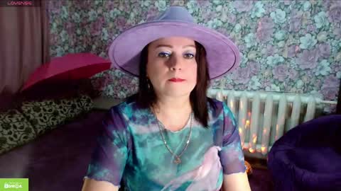 Julia online show from June 6, 10:03 pm
