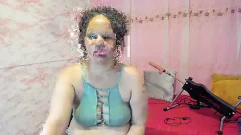 Snapshot of brunette_sasha chatting on December 4, 5:33 pm Sasha Brunette online show from December 4, 5:33 pm