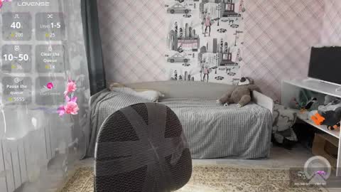 SwetDreams online show from April 3, 6:33 am