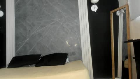 brunette online show from December 29, 12:01 pm