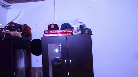 Snapshot of bruno_booss chatting on December 18, 2:39 am bruno_booss online show from December 18, 2:39 am