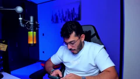 Snapshot of bruno_diaz31 chatting on October 14, 3:29 am Bruno online show from October 14, 3:29 am