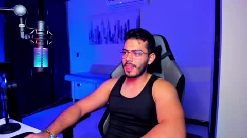 Snapshot of bruno_diaz31 chatting on October 16, 5:19 am Bruno online show from October 16, 5:19 am