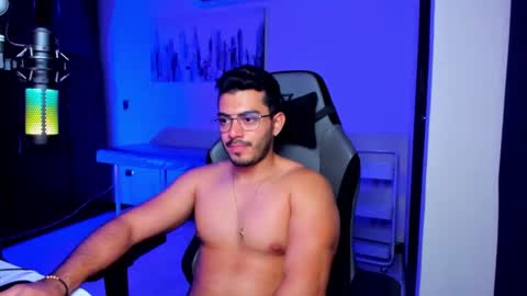 Snapshot of bruno_diaz31 chatting on October 18, 6:05 am Bruno online show from October 18, 6:05 am