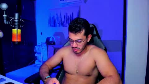 Snapshot of bruno_diaz31 chatting on October 20, 4:02 am Bruno online show from October 20, 4:02 am