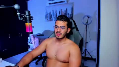 Snapshot of bruno_diaz31 chatting on October 24, 4:20 am Bruno online show from October 24, 4:20 am