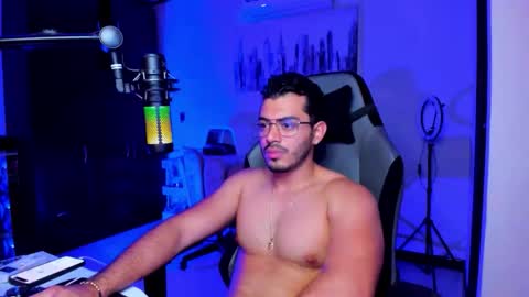 Snapshot of bruno_diaz31 chatting on October 29, 3:58 pm Bruno online show from October 29, 3:58 pm