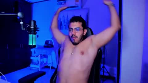 Snapshot of bruno_diaz31 chatting on November 2, 4:04 am Bruno online show from November 2, 4:04 am