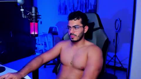 Snapshot of bruno_diaz31 chatting on November 9, 5:28 am Bruno online show from November 9, 5:28 am