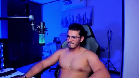 Snapshot of bruno_diaz31 chatting on November 13, 3:38 am Bruno online show from November 13, 3:38 am