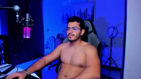 Snapshot of bruno_diaz31 chatting on November 18, 3:34 am Bruno online show from November 18, 3:34 am