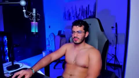 Snapshot of bruno_diaz31 chatting on November 26, 6:03 am Bruno online show from November 26, 6:03 am