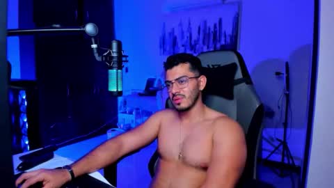 Snapshot of bruno_diaz31 chatting on December 3, 5:59 am Bruno online show from December 3, 5:59 am