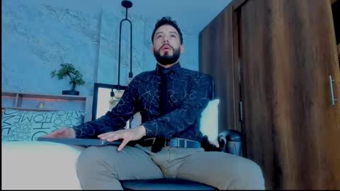 Andres Suarez online show from February 22, 4:30 pm