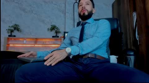 Andres Suarez online show from March 1, 11:50 am