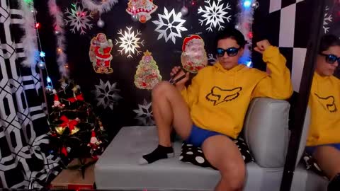 Join my fan club here 150 tokens a month online show from December 29, 8:26 pm