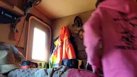 Steve... aka SkinnieDippin aka TimberTramp online show from December 2, 8:00 pm