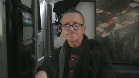 Snapshot of brushsquach chatting on January 18, 8:12 pm Steve... aka SkinnieDippin aka TimberTramp online show from January 18, 8:12 pm